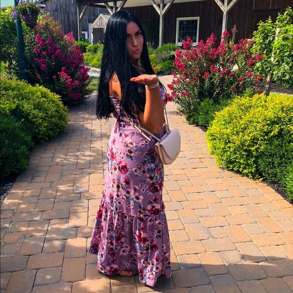 Dresses & Skirts - Medium Long Floral Dress